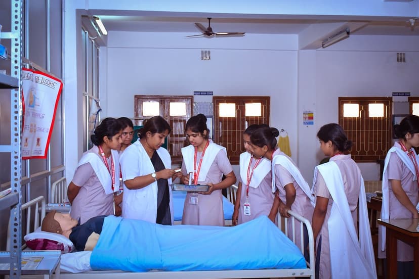 PINHS Nursing Students in Foundation Laboratory